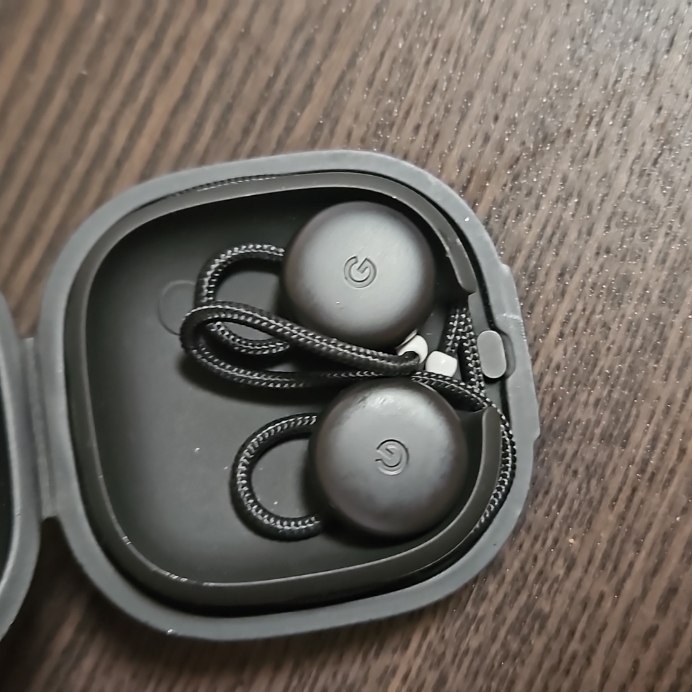 Google Pixel Ear Buds Bluetooth - Picture 2 of 4